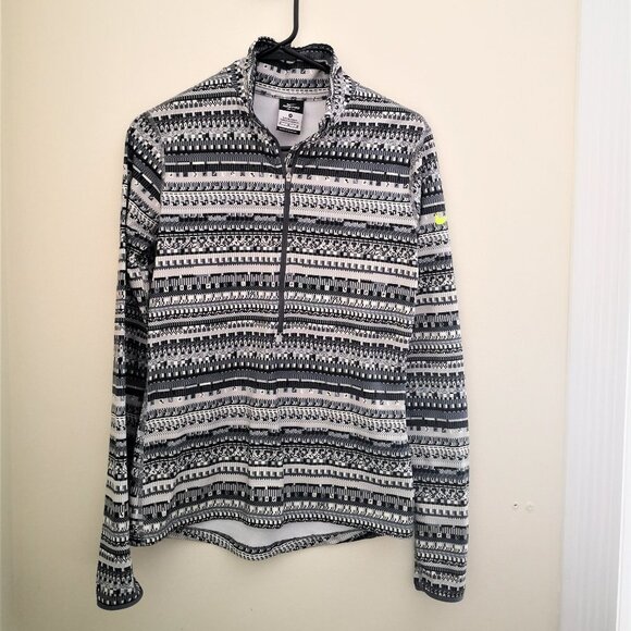 Nike Pro Hyperwarm Series Half-zip Top Size M - Picture 1 of 3